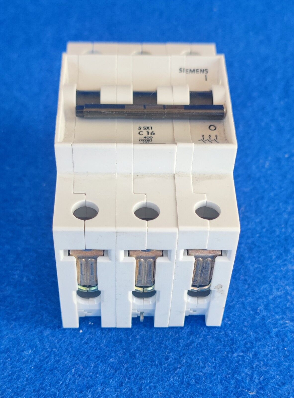 DISYUNTOR AUTOMATICO SIEMENS 5 SX1 C16 3 POLOS - Imagen 6