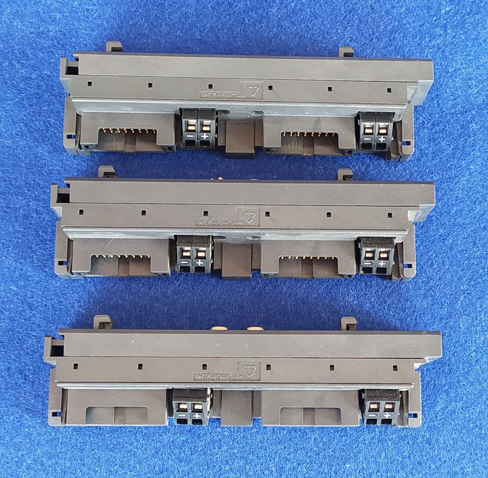 3 x SIEMENS SIMATIC S7-300 CONECTOR 3 x 6ES7 921-3AA00-0AA0 - Imagen 4