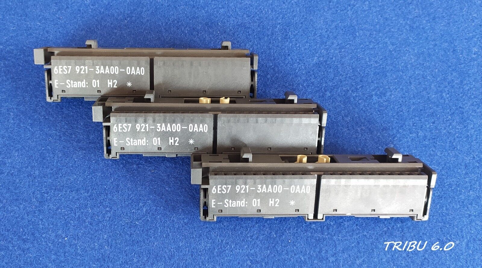 3 x SIEMENS SIMATIC S7-300 CONECTOR 3 x 6ES7 921-3AA00-0AA0