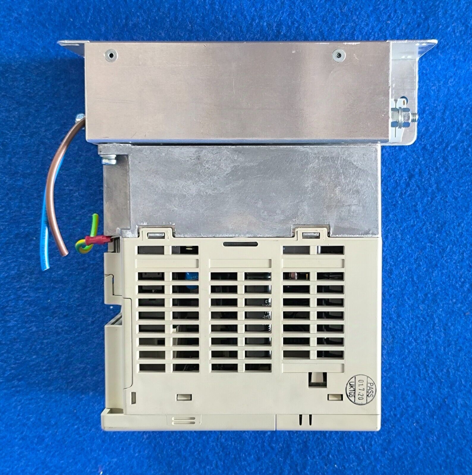 OMRON INVERTER 3G3MV-AB004 0,55kW + RASMI 3G3MV PFI 1010-E - Imagen 7