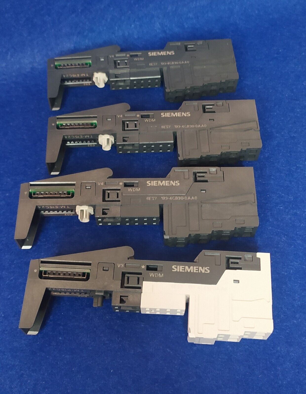 MÓDULOS SIEMENS ET 200S 6ES7 193-4CE10-0AA0 + 3 x 6ES7 193-4CB30-0AA0 - Imagen 3