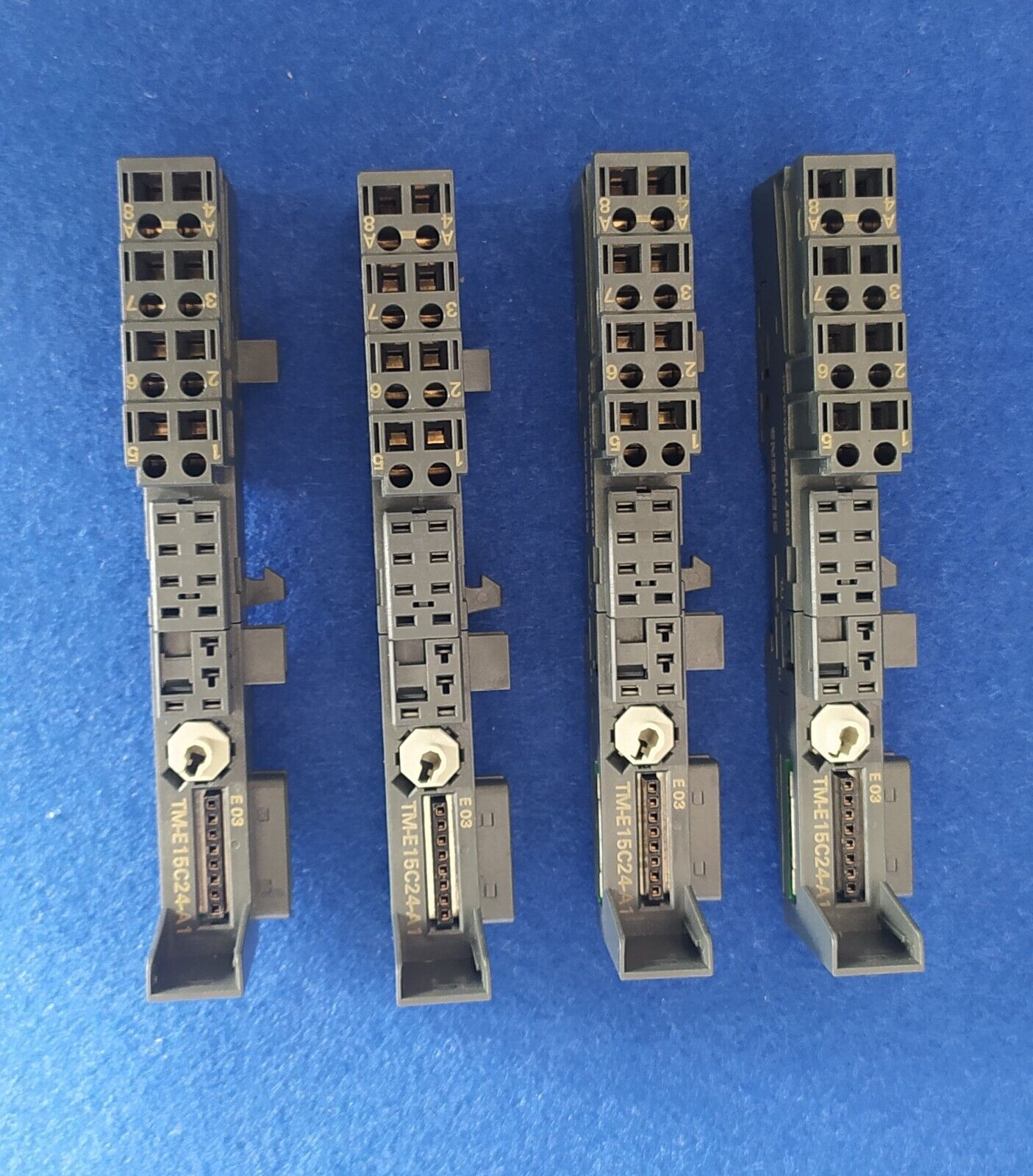 SIEMENS SIMATIC ET 200S 4 TERMINAL MODULE 6ES7 193-4CA30-0AA0 - Imagen 4