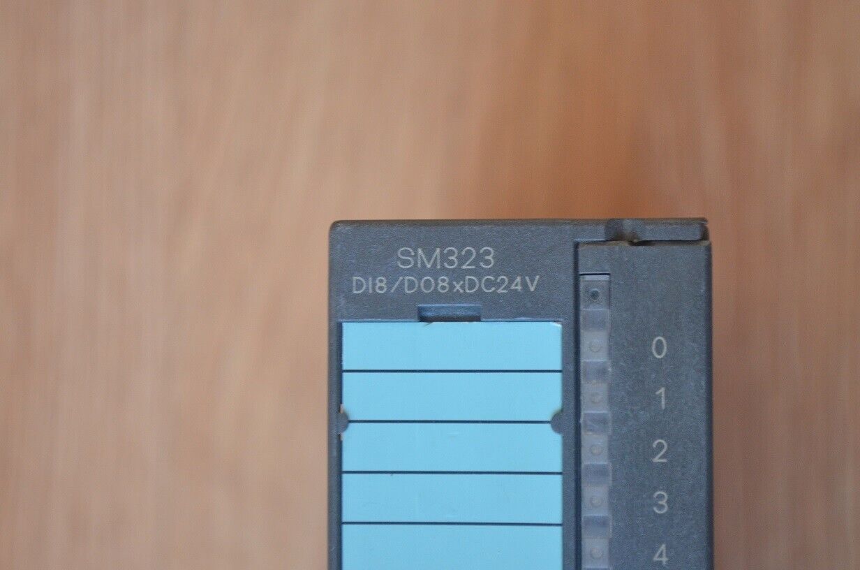 SIEMENS SIMATIC S7-300 SM323 8 ENT. / 8 SAL. 6ES7 323-1BH00-0AA0 + FRONTAL - Imagen 4
